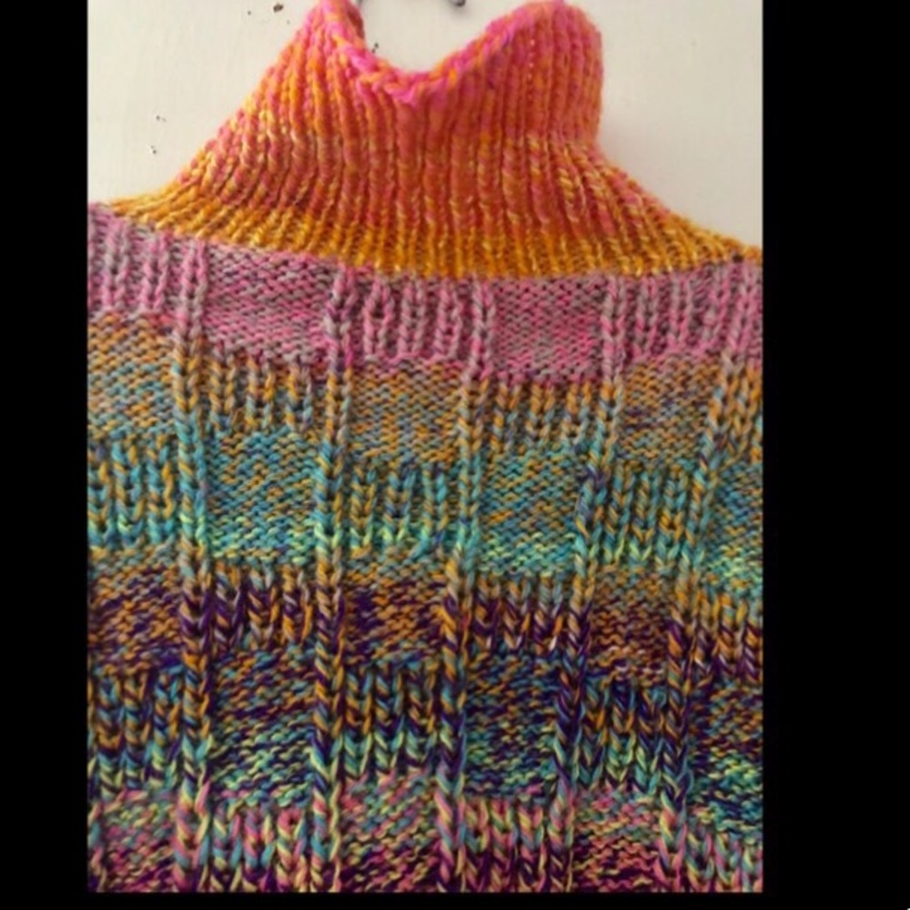 HAND KNITTED MULTI-COLOR ASYMMETRICAL SWEATER - Picture 8 of 8